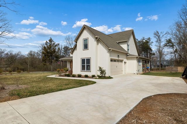 1395 Sawyer Cemetery Road, Signal Mountain, TN 37377