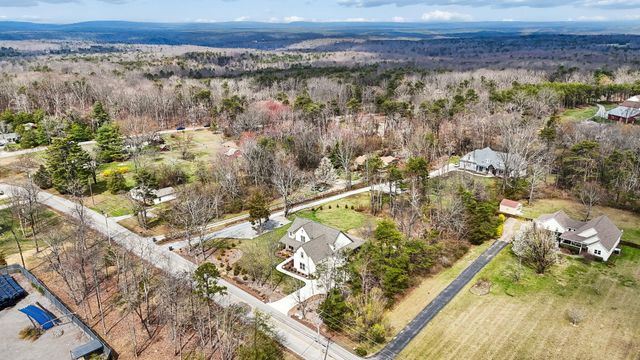 1395 Sawyer Cemetery Road, Signal Mountain, TN 37377