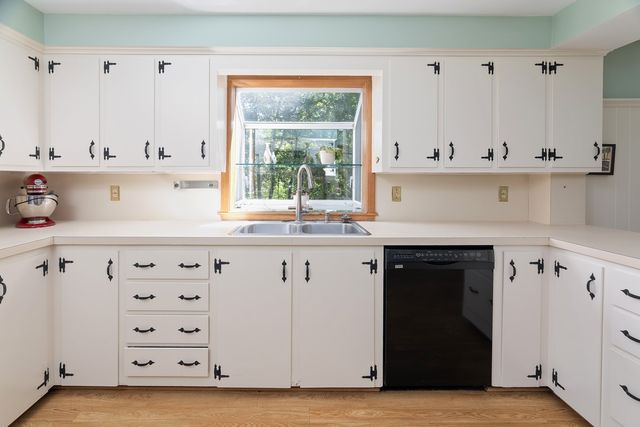 58 Sycamore Drive, East Greenwich, RI 02818