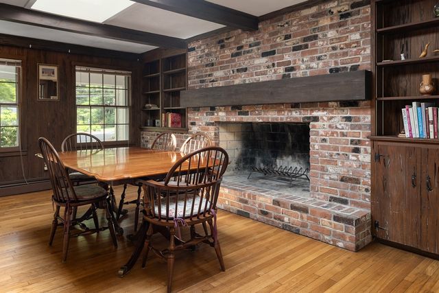 58 Sycamore Drive, East Greenwich, RI 02818