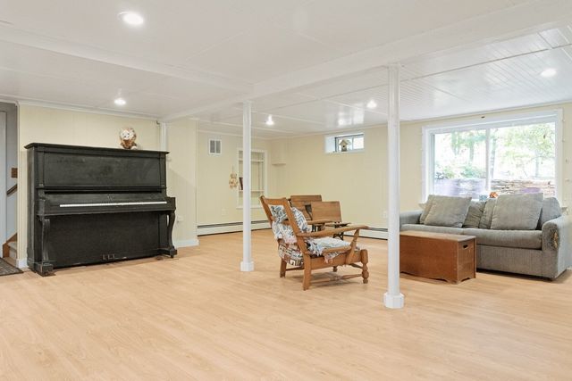 58 Sycamore Drive, East Greenwich, RI 02818