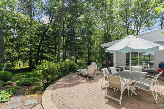 58 Sycamore Drive, East Greenwich, RI 02818