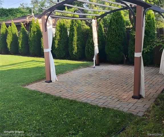 7297 Floral Street, Westland, MI 48185