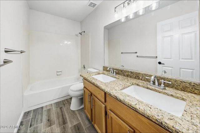 3357 E WINDSONG Drive, Phoenix, AZ 85048