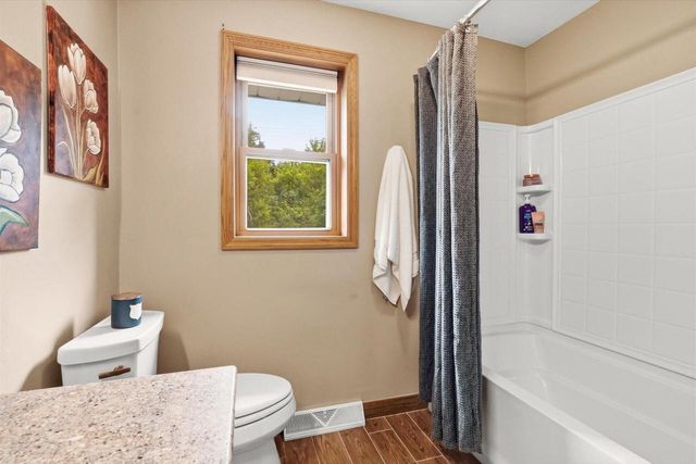 W140S7444 Settler WAY, Muskego, WI 53150
