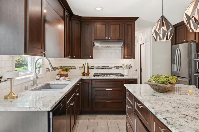 W140S7444 Settler WAY, Muskego, WI 53150