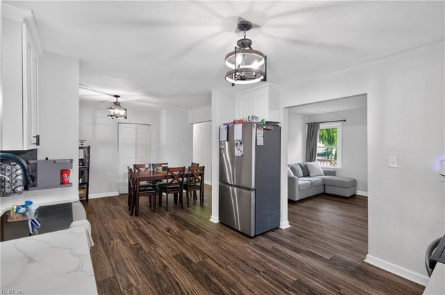 37 Londonshire TER, Hampton, VA 23666