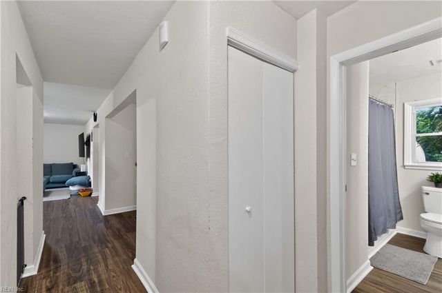 37 Londonshire TER, Hampton, VA 23666