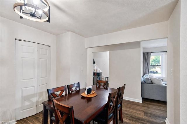 37 Londonshire TER, Hampton, VA 23666