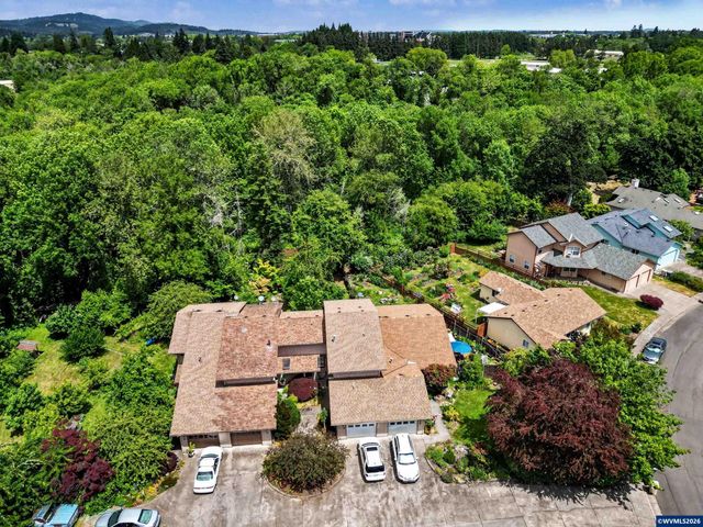 1674 SW Country Club Pl, Corvallis, OR 97330