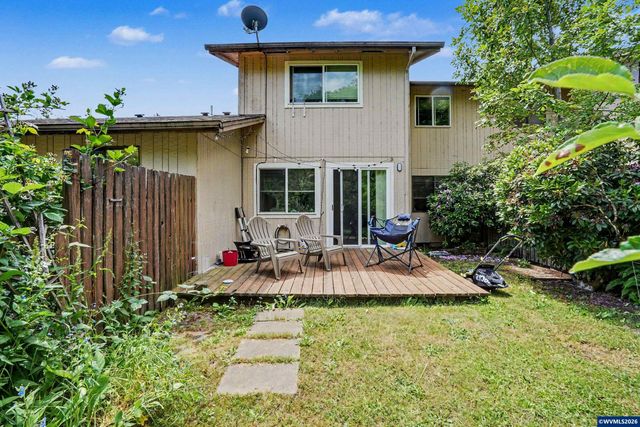 1674 SW Country Club Pl, Corvallis, OR 97330