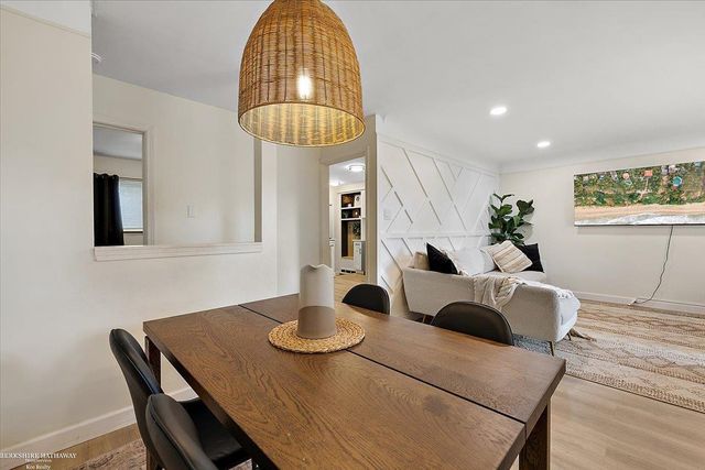 21400 Centennial Street, St Clair Shores, MI 48081