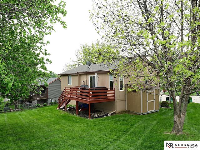 20218 Cleveland Circle, Omaha, NE 68022