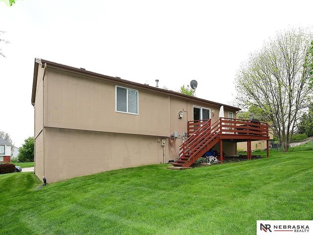 20218 Cleveland Circle, Omaha, NE 68022