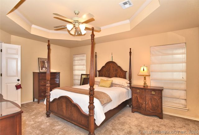 1635 N Greenwood Place, Tulsa, OK 74106