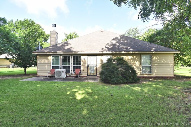 1635 N Greenwood Place, Tulsa, OK 74106