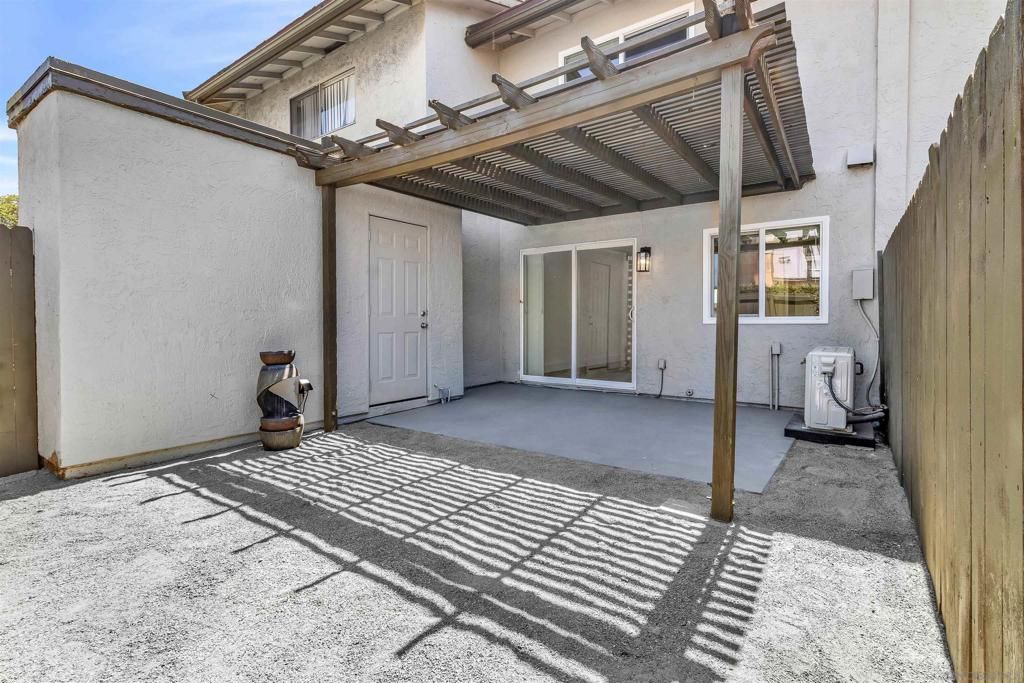 Image 13 of property listing at 514 Debra Pl, San Marcos, CA 92078
