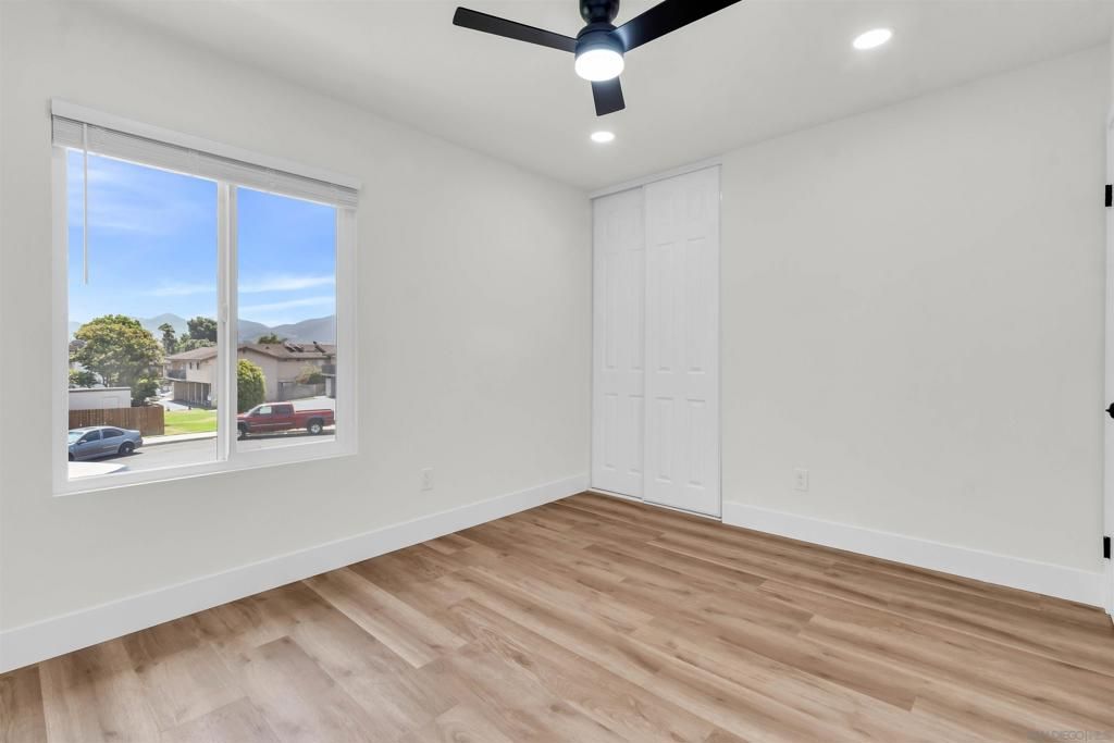 Image 17 of property listing at 514 Debra Pl, San Marcos, CA 92078