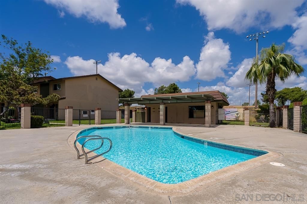 Image 22 of property listing at 514 Debra Pl, San Marcos, CA 92078
