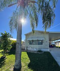 14415 Isla Flores Avenue, Fort Pierce, FL 34951