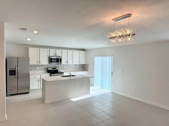 2704 PIONEER TRAIL, Eagle Lake, FL 33839