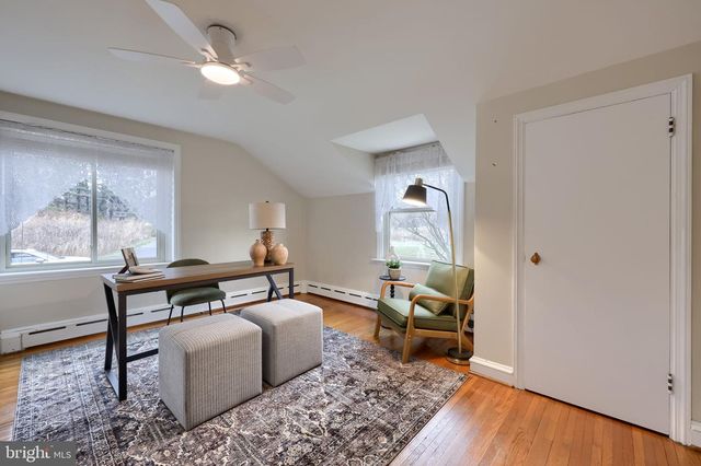 260 BLOSSOM HILL DR, Lancaster, PA 17601