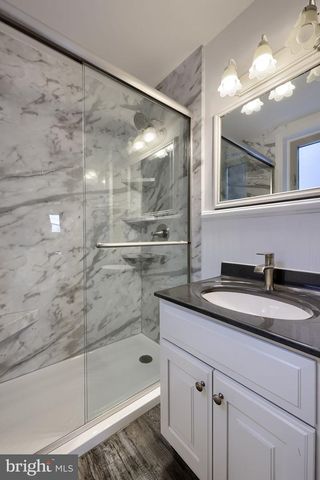 260 BLOSSOM HILL DR, Lancaster, PA 17601