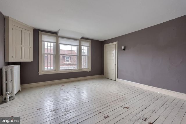 26 RACE AVE, Lancaster, PA 17603