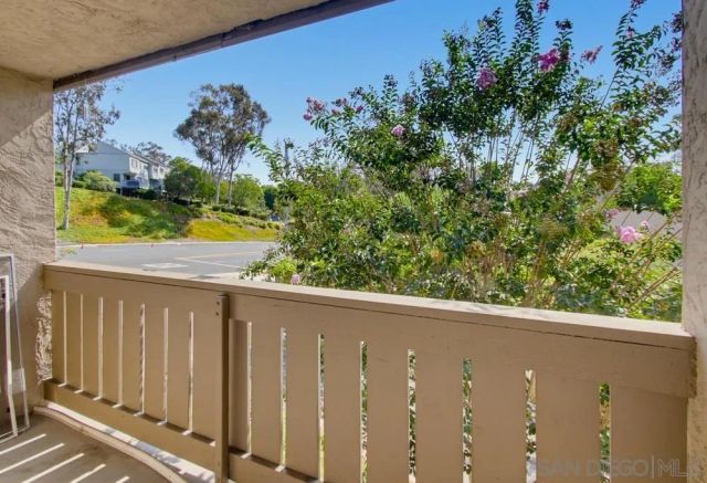 9849 Caminito Marlock 26, San Diego, CA 92131