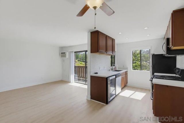 9849 Caminito Marlock 26, San Diego, CA 92131