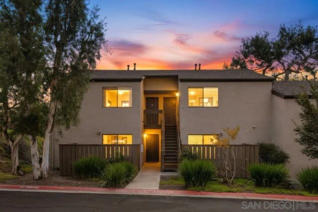 9849 Caminito Marlock 26, San Diego, CA 92131