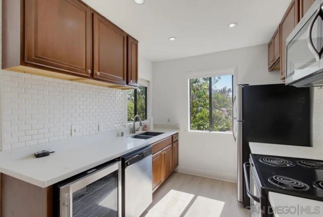 9849 Caminito Marlock 26, San Diego, CA 92131