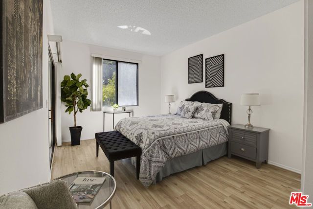 8707 Falmouth Avenue 101, Playa Del Rey (los Angeles), CA 90293