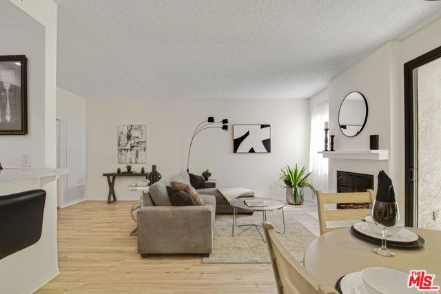 8707 Falmouth Avenue 101, Playa Del Rey (los Angeles), CA 90293