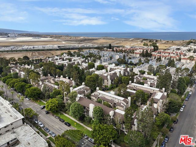 8707 Falmouth Avenue 101, Playa Del Rey (los Angeles), CA 90293
