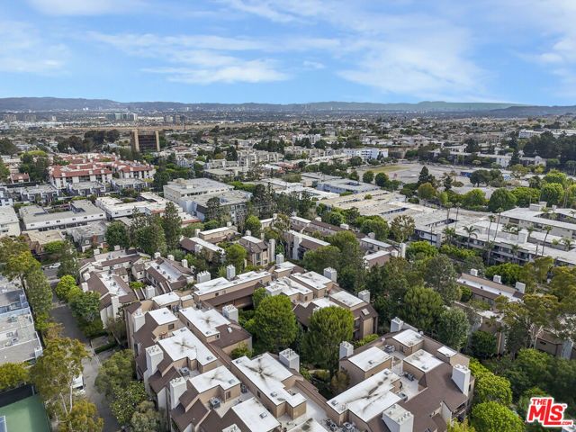 8707 Falmouth Avenue 101, Playa Del Rey (los Angeles), CA 90293