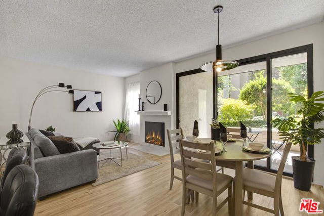 8707 Falmouth Avenue 101, Playa Del Rey (los Angeles), CA 90293