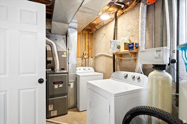 5042 S 3025 W, Roy, UT 84067
