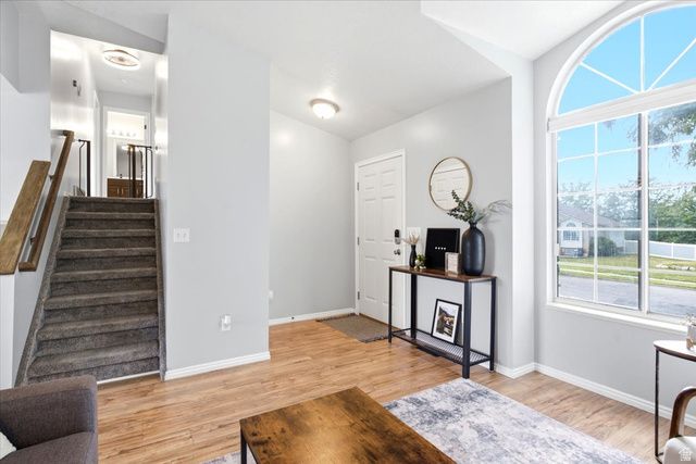 5042 S 3025 W, Roy, UT 84067