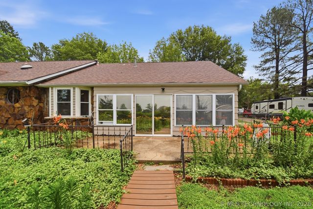 23734 S Southridge Drive, Claremore, OK 74019