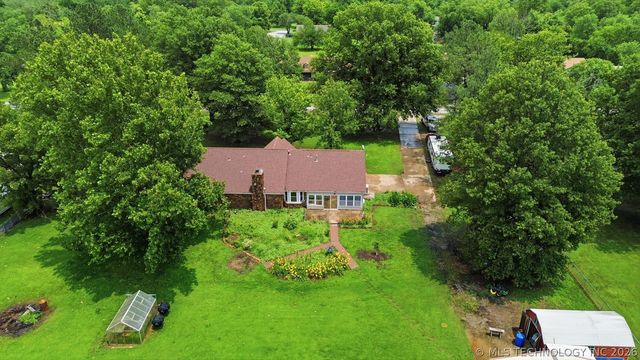 23734 S Southridge Drive, Claremore, OK 74019