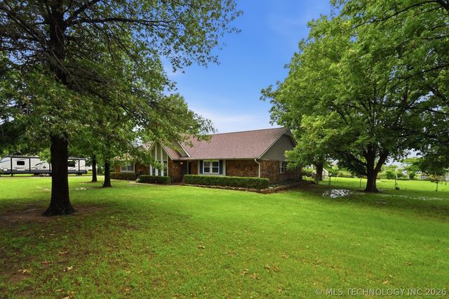 23734 S Southridge Drive, Claremore, OK 74019