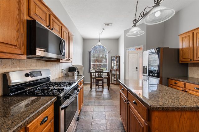 1721 Purple Martin Cove, College Station, TX 77845