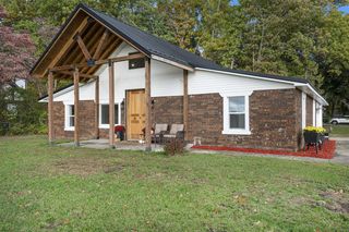 71599 State Line Road, Edwardsburg, MI 49112