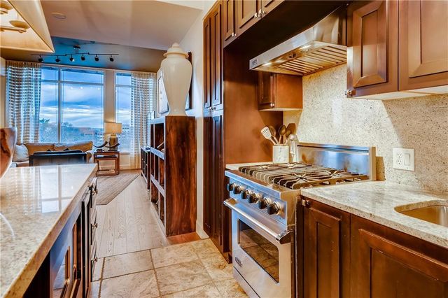 1820 Peachtree Street NW 811, Atlanta, GA 30309