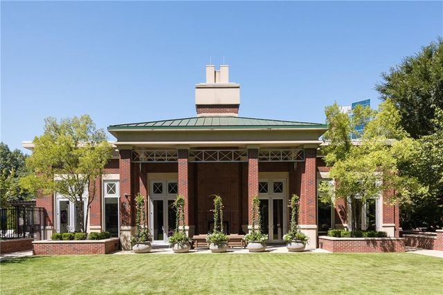 1820 Peachtree Street NW 811, Atlanta, GA 30309