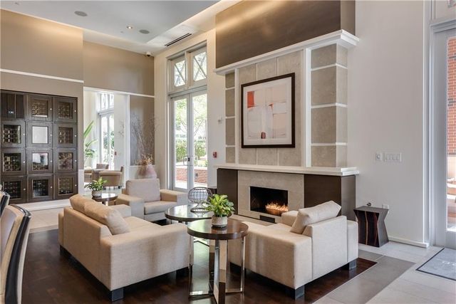 1820 Peachtree Street NW 811, Atlanta, GA 30309