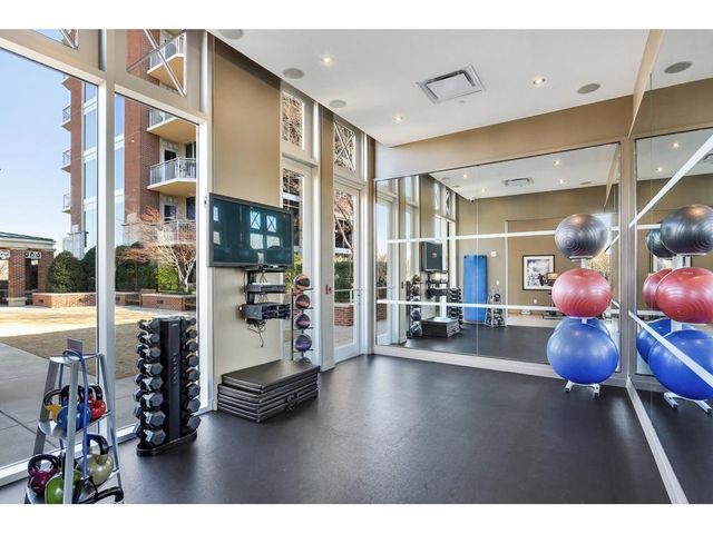 1820 Peachtree Street NW 811, Atlanta, GA 30309