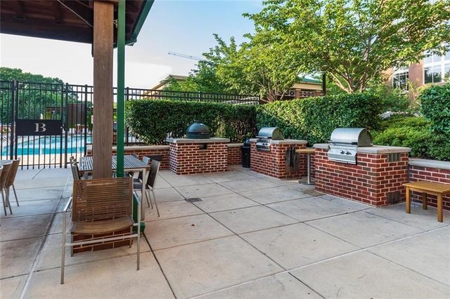 1820 Peachtree Street NW 811, Atlanta, GA 30309