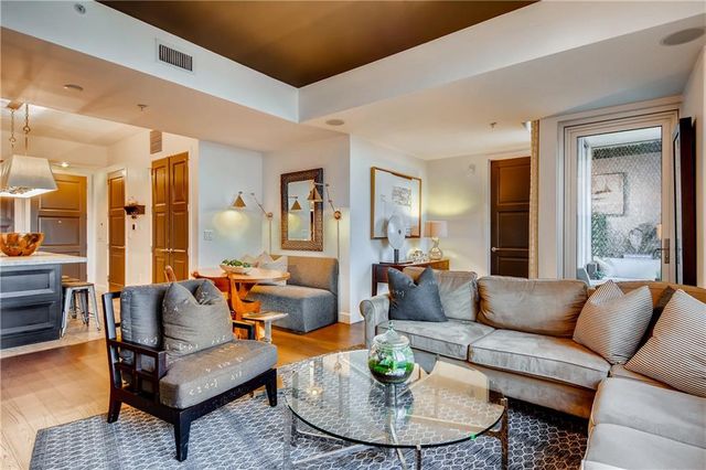 1820 Peachtree Street NW 811, Atlanta, GA 30309